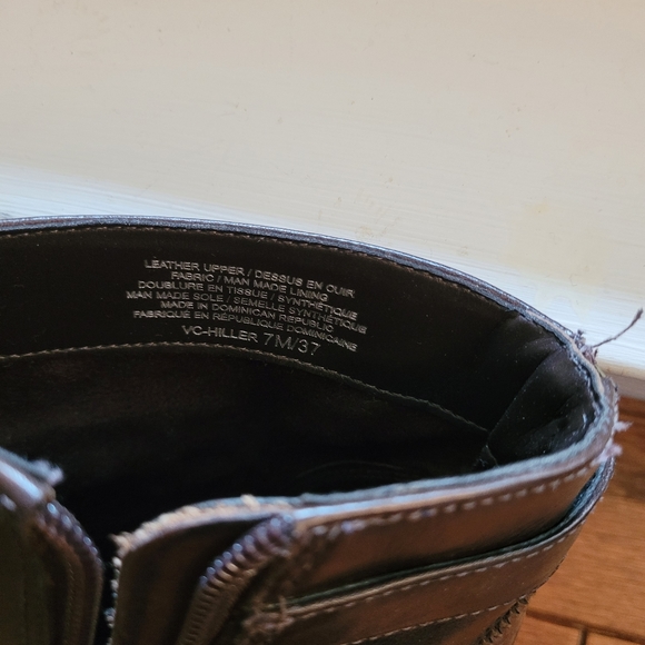 Vince Camuto leather booties in dark brown - Picture 5 of 5